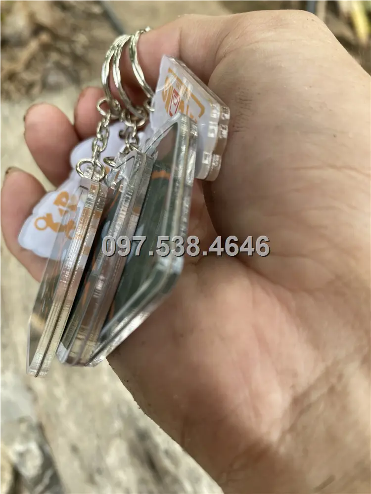 Móc Khóa Logo Treo Theo Yêu Cầu tại Cà Mau , Giá Xưởng, Cắt Laser, Mica Trong Suốt Dày 4mm , kích thước 4.5x5.5 cm , Giá Tận Gốc, Free Ship Từ 30 Cái 3 Móc Khóa Logo Treo Theo Yêu Cầu tại Cà Mau , Giá Xưởng, Cắt Laser, Mica Trong Suốt Dày 4mm , kích thước 4.5x5.5 cm , Giá Tận Gốc, Free Ship Từ 30 Cái - Ảnh 3