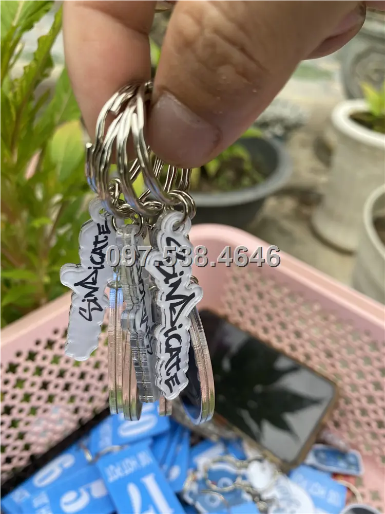 Móc Khóa Logo Treo Theo Yêu Cầu tại Hà Nội, Giá Xưởng, Cắt Laser, Mica Trong Suốt Dày 4mm , kích thước 4.5x5.5 cm , Giá Tận Gốc, Free Ship Từ 30 Cái 11 Móc Khóa Logo Treo Theo Yêu Cầu tại Hà Nội, Giá Xưởng, Cắt Laser, Mica Trong Suốt Dày 4mm , kích thước 4.5x5.5 cm , Giá Tận Gốc, Free Ship Từ 30 Cái - Ảnh 11