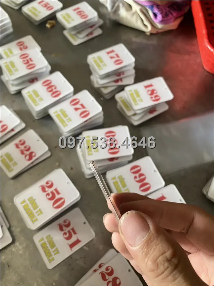 Móc Khóa Logo Treo Theo Yêu Cầu tại Hưng Yên, Giá Xưởng, Cắt Laser, Mica Trong Suốt Dày 4mm , kích thước 4.5x5.5 cm , Giá Tận Gốc, Free Ship Từ 30 Cái 4 Móc Khóa Logo Treo Theo Yêu Cầu tại Hưng Yên, Giá Xưởng, Cắt Laser, Mica Trong Suốt Dày 4mm , kích thước 4.5x5.5 cm , Giá Tận Gốc, Free Ship Từ 30 Cái - Ảnh 4