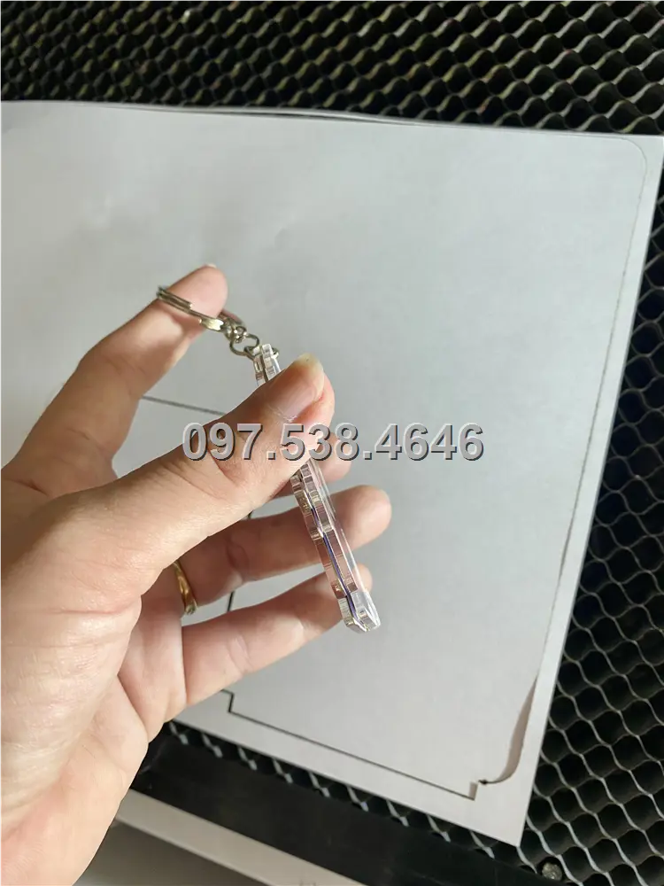 Móc Khóa Logo Treo Theo Yêu Cầu tại Nha Trang ,Khánh Hòa , Giá Xưởng, Cắt Laser, Mica Trong Suốt Dày 4mm , kích thước 4.5x5.5 cm , Giá Tận Gốc, Free Ship Từ 30 Cái 4 Móc Khóa Logo Treo Theo Yêu Cầu tại Nha Trang ,Khánh Hòa , Giá Xưởng, Cắt Laser, Mica Trong Suốt Dày 4mm , kích thước 4.5x5.5 cm , Giá Tận Gốc, Free Ship Từ 30 Cái - Ảnh 4