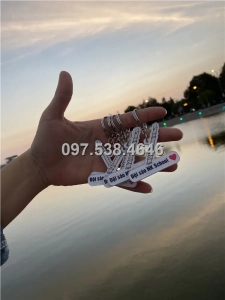 Móc Khóa Logo Treo Theo Yêu Cầu tại Phú Quốc ,Kiên Giang , Giá Xưởng, Cắt Laser, Mica Trong Suốt Dày 4mm , kích thước 4.5×5.5 cm , Giá Tận Gốc, Free Ship Từ 30 Cái