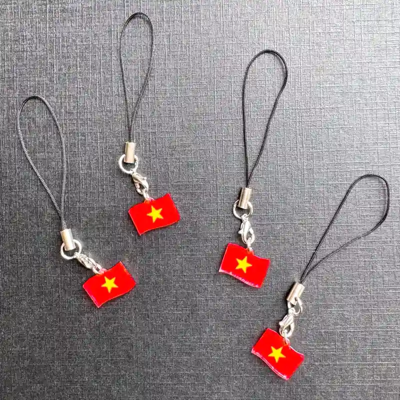 Móc Treo Dây Treo Điện Thoại Cờ Đỏ Sao Vàng , Phụ Kiện Điện Thoại, In Theo Yêu Cầu Chất Liệu Mica Trong Suốt In 2 Mặt, Kích Thước 5cm 3 Móc Treo Dây Treo Điện Thoại Cờ Đỏ Sao Vàng , Phụ Kiện Điện Thoại, In Theo Yêu Cầu Chất Liệu Mica Trong Suốt In 2 Mặt, Kích Thước 5cm 2