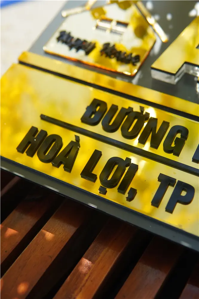 Biển Số Nhà Đẹp Hiện Đại tại Phúc Yên (Vĩnh Phúc) Kích Thước 30x20, Số Nổi 8mm, Chữ Nổi 2mm, Chất Liệu Mica, Alu , Mực Uv, Làm Theo Yêu Cầu, Miễn Phí Thiết Kế Và Miễn Phí Vận Chuyển Tận Nhà 11 Biển Số Nhà Đẹp Hiện Đại tại Phúc Yên (Vĩnh Phúc)
Kích Thước 30x20, Số Nổi 8mm, Chữ Nổi 2mm, Chất Liệu Mica, Alu , Mực Uv, Làm Theo Yêu Cầu, Miễn Phí Thiết Kế Và Miễn Phí Vận Chuyển Tận Nhà - Ảnh 11