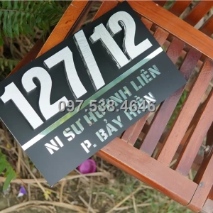 Biển Số Nhà Đẹp Hiện Đại tại Thủ Dầu Một -Bình Dương
 Kích Thước 30x20, Số Nổi 8mm, Chữ Nổi 2mm, Chất Liệu Mica, Alu , Mực Uv, Làm Theo Yêu Cầu, Miễn Phí Thiết Kế Và Miễn Phí Vận Chuyển Tận Nhà