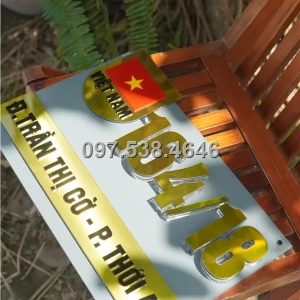Biển Số Nhà Đẹp Hiện Đại tại Thuận An -Bình Dương
 Kích Thước 30x20, Số Nổi 8mm, Chữ Nổi 2mm, Chất Liệu Mica, Alu , Mực Uv, Làm Theo Yêu Cầu, Miễn Phí Thiết Kế Và Miễn Phí Vận Chuyển Tận Nhà