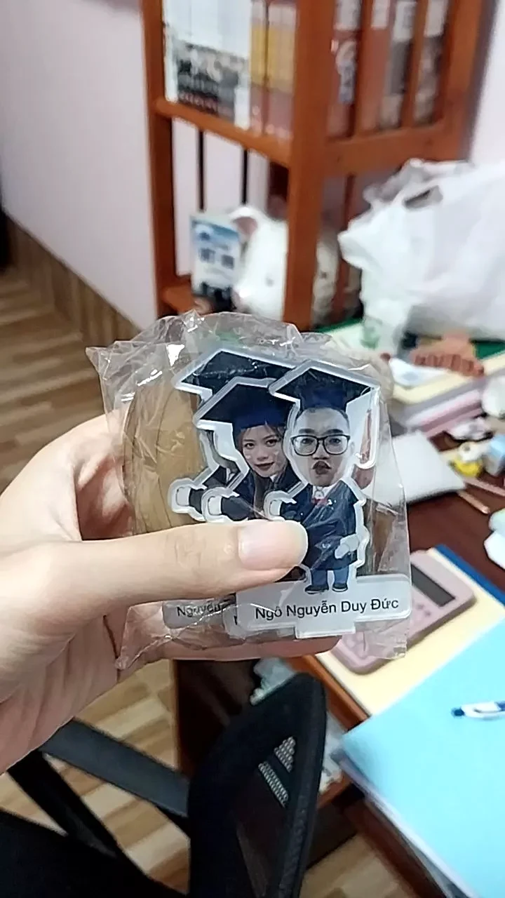 Standee Lắc Lư Lật Đật Cử Nhân In Theo Yêu Cầu Quà Tặng Cho Học Sinh Chibi Cute ,trưng Bày Góc Học Tập Để Bàn Làm Việc 7 Standee Lắc Lư Lật Đật Cử Nhân In Theo Yêu Cầu Quà Tặng Cho Học Sinh Chibi Cute ,trưng Bày Góc Học Tập Để Bàn Làm Việc 6