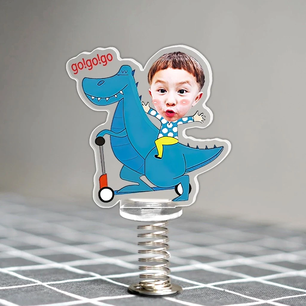Standee Lò Xo Lắc Lư Đáng Yêu Trong Suốt Đế Dính Trang Trí In Theo Yêu Cầu Chibi 3 Standee Lò Xo Lắc Lư Đáng Yêu Trong Suốt Đế Dính Trang Trí In Theo Yêu Cầu Chibi 2