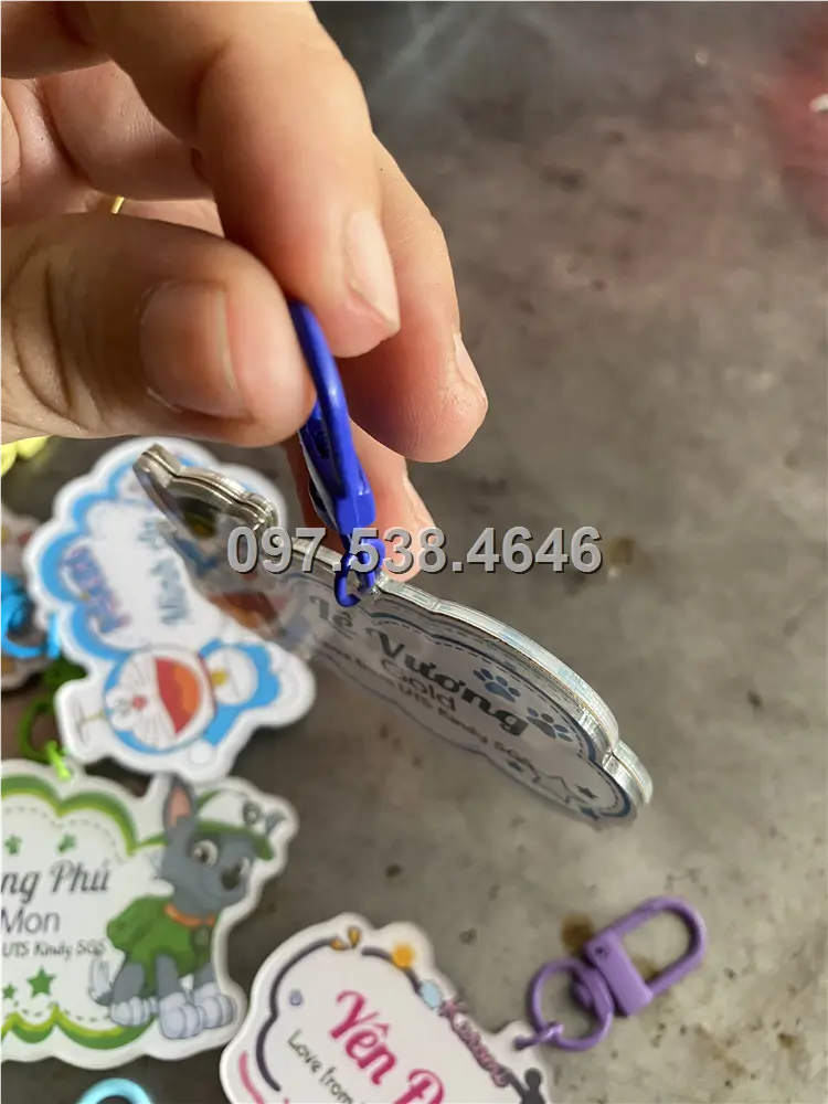 Móc Khóa Logo Treo Theo Yêu Cầu tại Sông Công ,Thái Nguyên , Giá Xưởng, Cắt Laser, Mica Trong Suốt Dày 4mm , kích thước 4.5x5.5 cm , Giá Tận Gốc, Free Ship Từ 30 Cái 4 Móc Khóa Logo Treo Theo Yêu Cầu tại Sông Công ,Thái Nguyên , Giá Xưởng, Cắt Laser, Mica Trong Suốt Dày 4mm , kích thước 4.5x5.5 cm , Giá Tận Gốc, Free Ship Từ 30 Cái - Ảnh 4