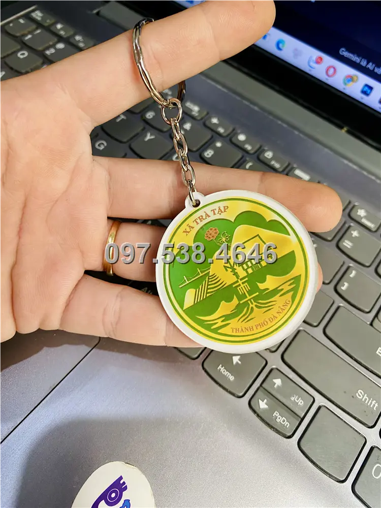 Móc Khóa Logo Treo Theo Yêu Cầu tại Quy Nhơn ,Bình Định , Giá Xưởng, Cắt Laser, Mica Trong Suốt Dày 4mm , kích thước 4.5x5.5 cm , Giá Tận Gốc, Free Ship Từ 30 Cái 3 Móc Khóa Logo Treo Theo Yêu Cầu tại Quy Nhơn ,Bình Định , Giá Xưởng, Cắt Laser, Mica Trong Suốt Dày 4mm , kích thước 4.5x5.5 cm , Giá Tận Gốc, Free Ship Từ 30 Cái - Ảnh 3