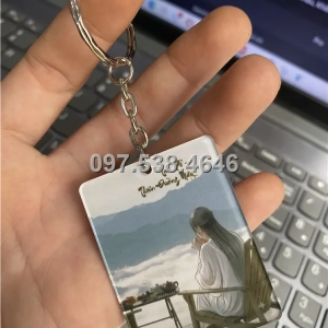 Móc Khóa Logo Treo Theo Yêu Cầu tại Quy Nhơn ,Bình Định , Giá Xưởng, Cắt Laser, Mica Trong Suốt Dày 4mm , kích thước 4.5x5.5 cm , Giá Tận Gốc, Free Ship Từ 30 Cái