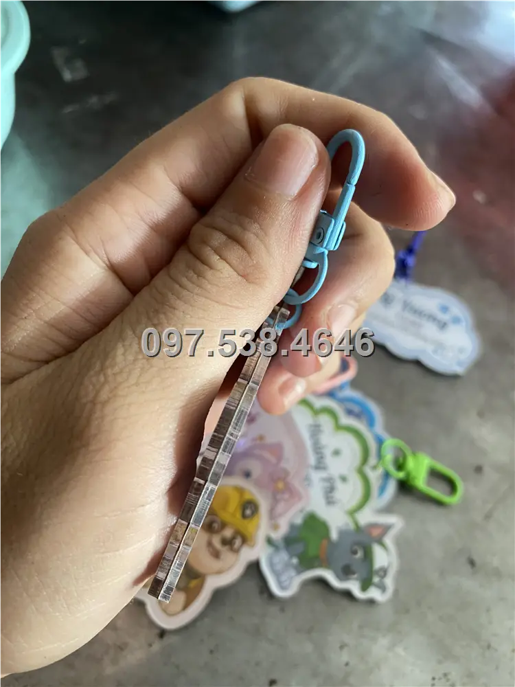 Móc Khóa Logo Treo Theo Yêu Cầu tại Sa Đéc - Đồng Tháp, Giá Xưởng, Cắt Laser, Mica Trong Suốt Dày 4mm , kích thước 4.5x5.5 cm , Giá Tận Gốc, Free Ship Từ 30 Cái 6 Móc Khóa Logo Treo Theo Yêu Cầu tại Sa Đéc - Đồng Tháp, Giá Xưởng, Cắt Laser, Mica Trong Suốt Dày 4mm , kích thước 4.5x5.5 cm , Giá Tận Gốc, Free Ship Từ 30 Cái - Ảnh 6
