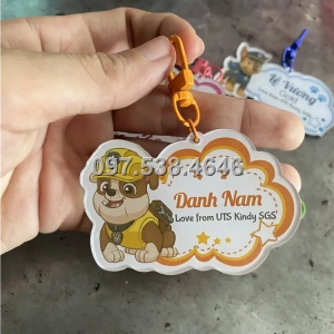 Móc Khóa Logo Treo Theo Yêu Cầu tại Sầm Sơn ,Thanh Hóa , Giá Xưởng, Cắt Laser, Mica Trong Suốt Dày 4mm , kích thước 4.5x5.5 cm , Giá Tận Gốc, Free Ship Từ 30 Cái