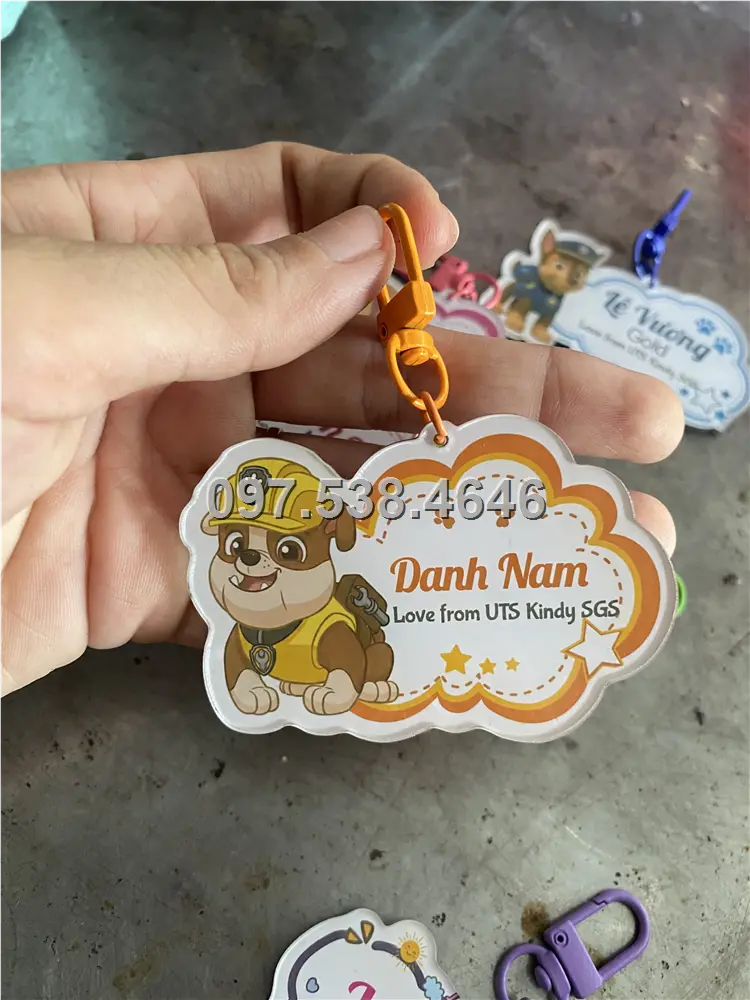 Móc Khóa Logo Treo Theo Yêu Cầu tại Sầm Sơn ,Thanh Hóa , Giá Xưởng, Cắt Laser, Mica Trong Suốt Dày 4mm , kích thước 4.5x5.5 cm , Giá Tận Gốc, Free Ship Từ 30 Cái 1 Móc Khóa Logo Treo Theo Yêu Cầu tại Sầm Sơn ,Thanh Hóa , Giá Xưởng, Cắt Laser, Mica Trong Suốt Dày 4mm , kích thước 4.5x5.5 cm , Giá Tận Gốc, Free Ship Từ 30 Cái