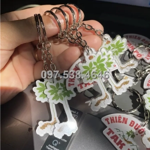 Móc Khóa Logo Treo Theo Yêu Cầu tại Vị Thanh, Hậu Giang, Giá Xưởng, Cắt Laser, Mica Trong Suốt Dày 4mm , kích thước 4.5x5.5 cm , Giá Tận Gốc, Free Ship Từ 30 Cái